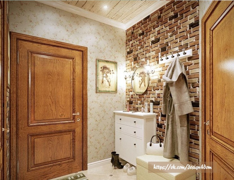 Декорация стен в прихожей