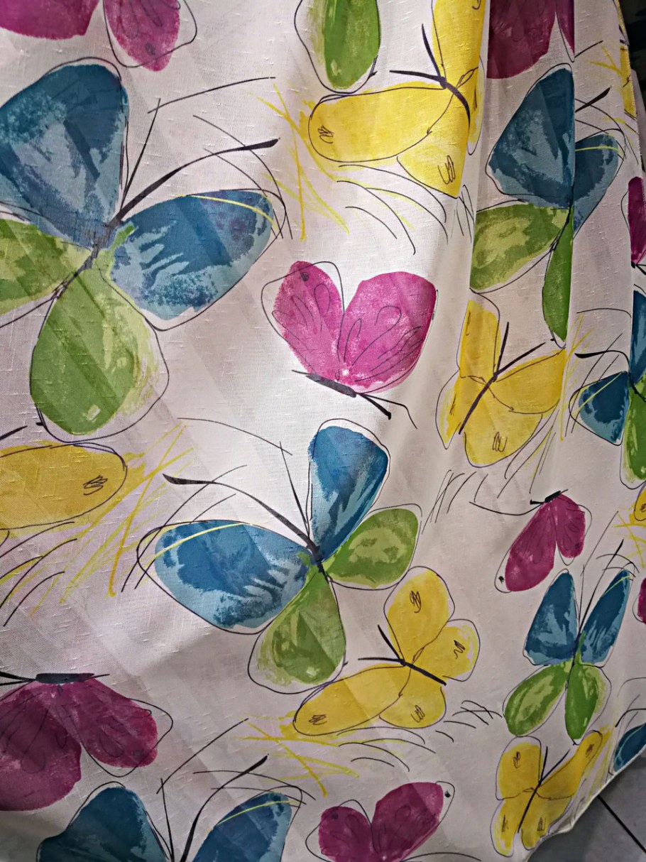 Ткань для штор с бабочками