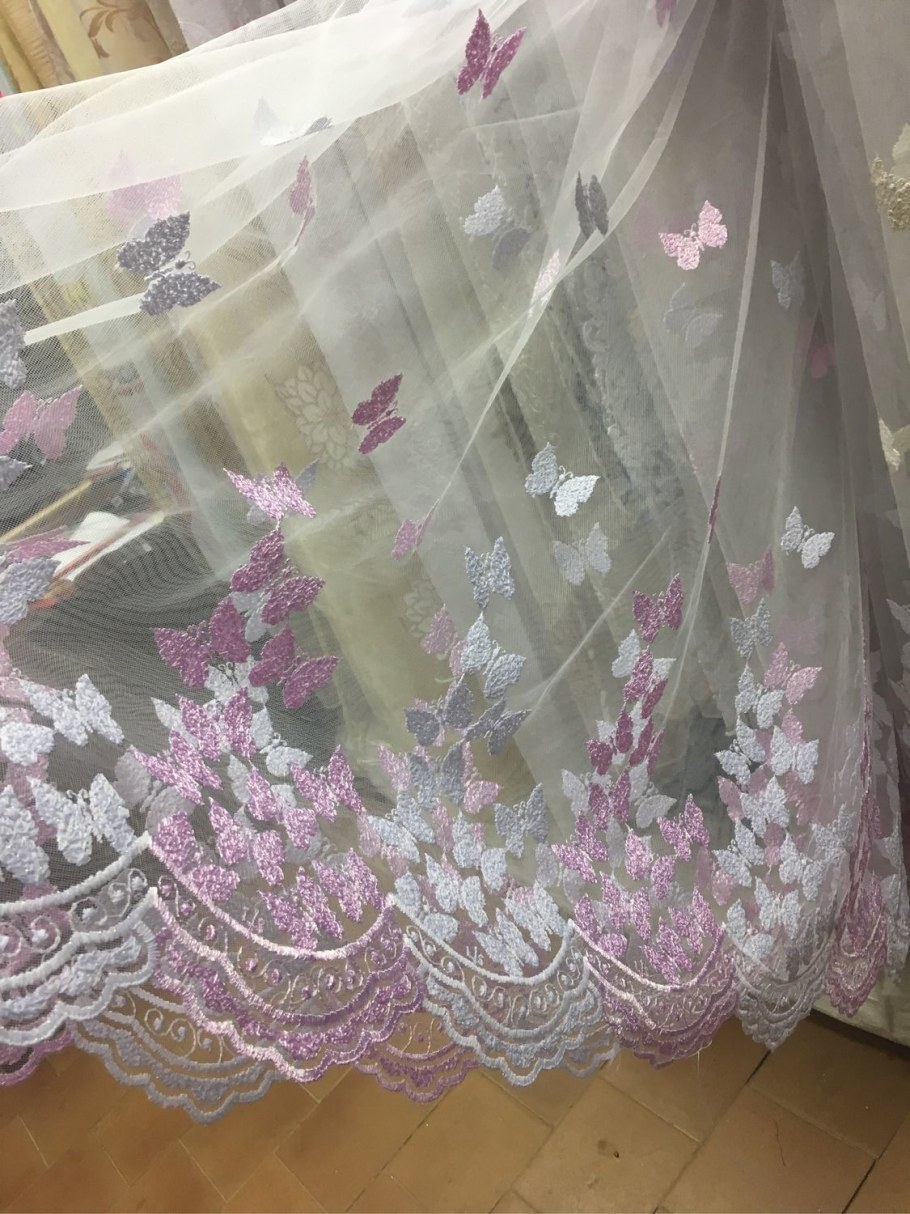Тюль с бабочками