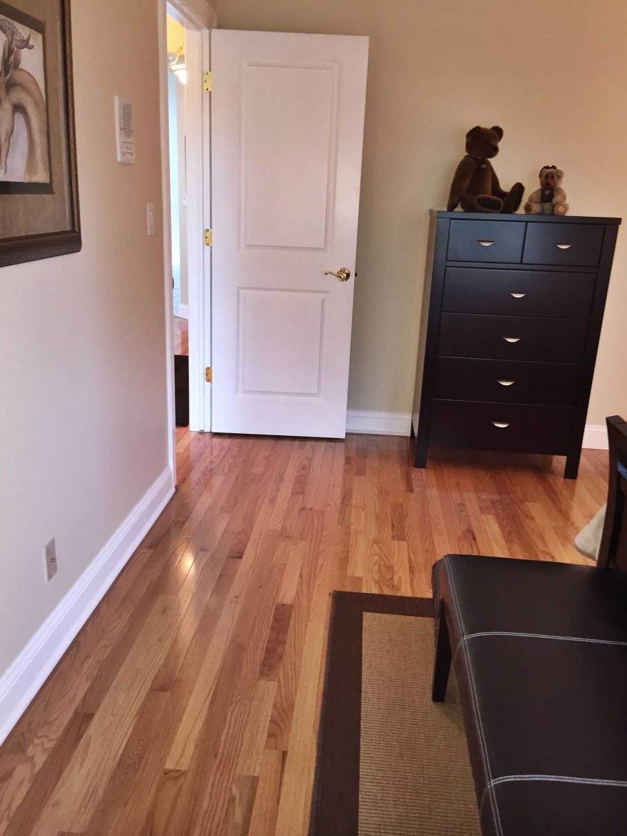 Темный пол в квартире