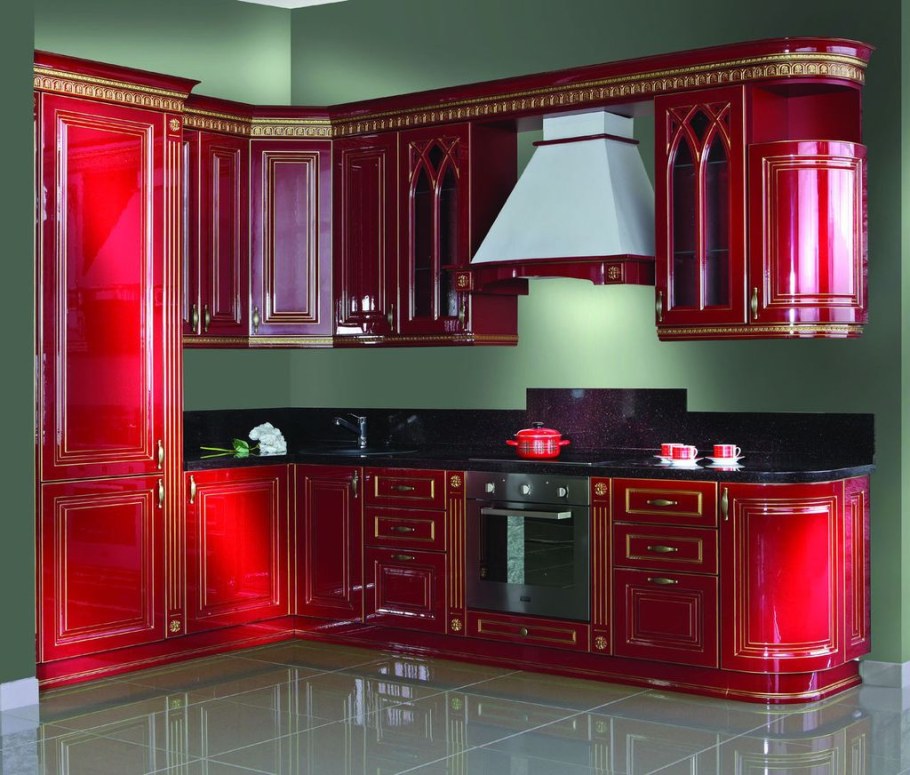 Красивый кухонный гарнитур