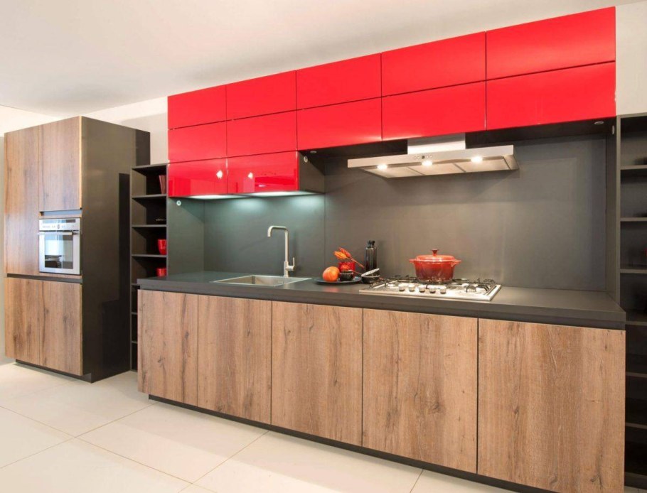 Современная кухня под дерево