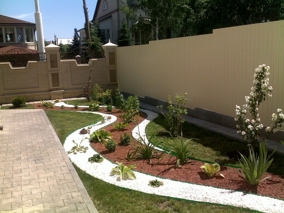 В ландшафте мраморная крошка ландшафте