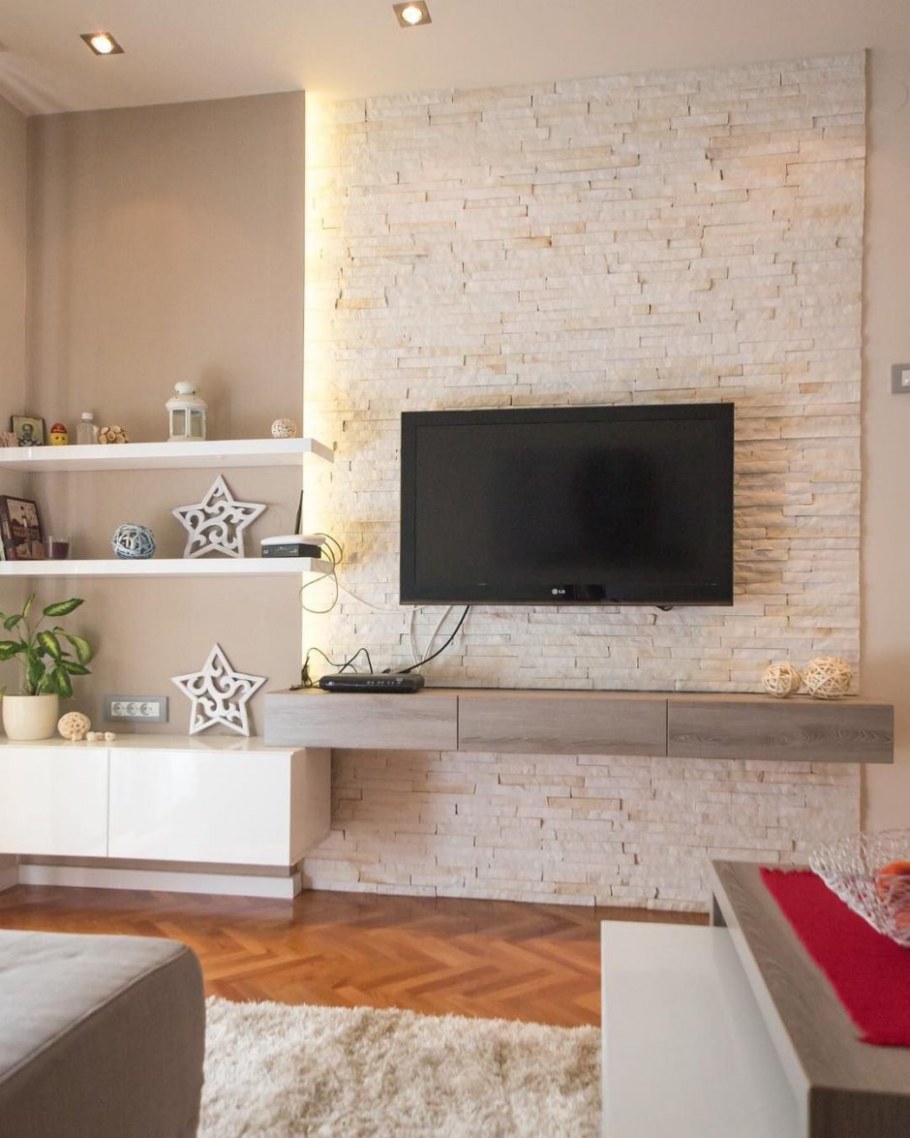 Телевизор в интерьере гостиной