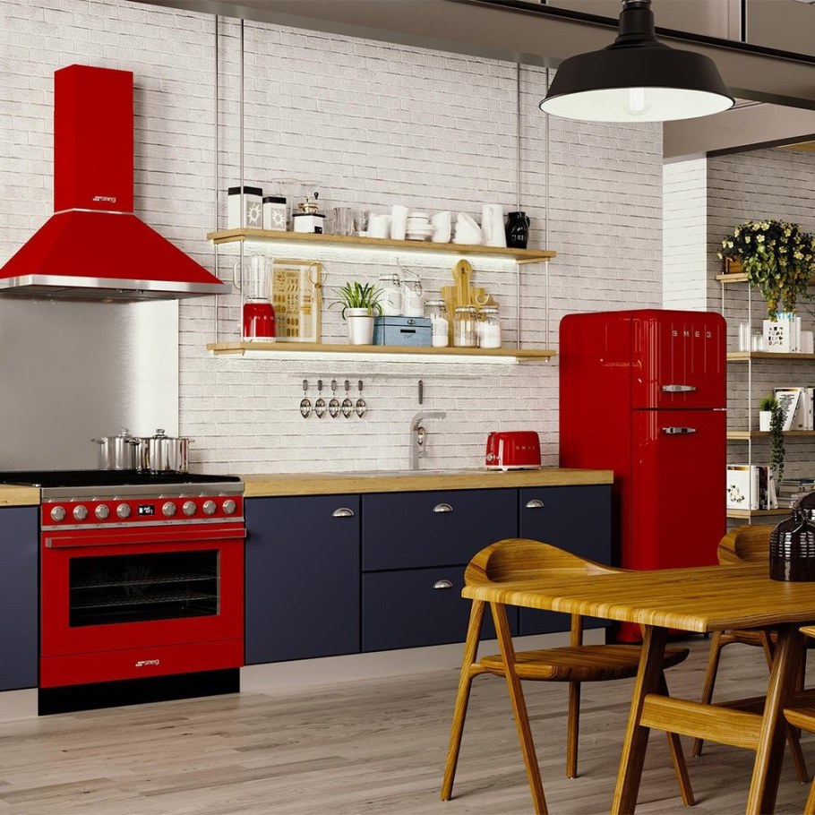 Холодильник Смег в интерьере