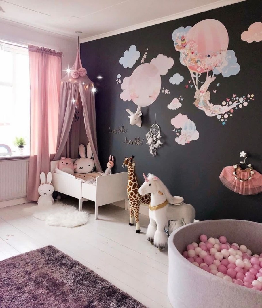 Красивая детская для девочки