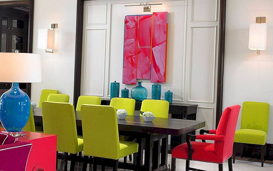 Яркий интерьер