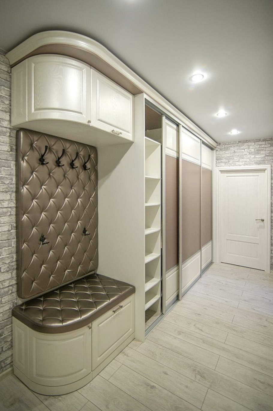 Нестандартные шкафы в прихожую