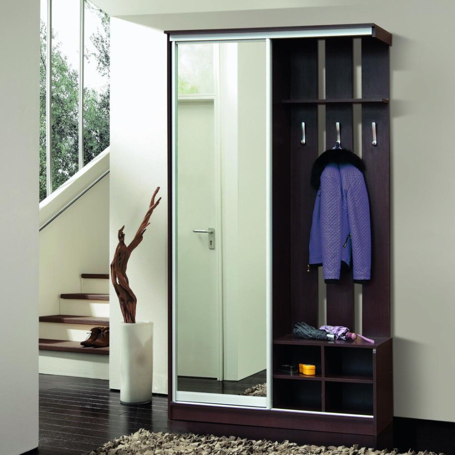 Мебель в маленькую прихожую