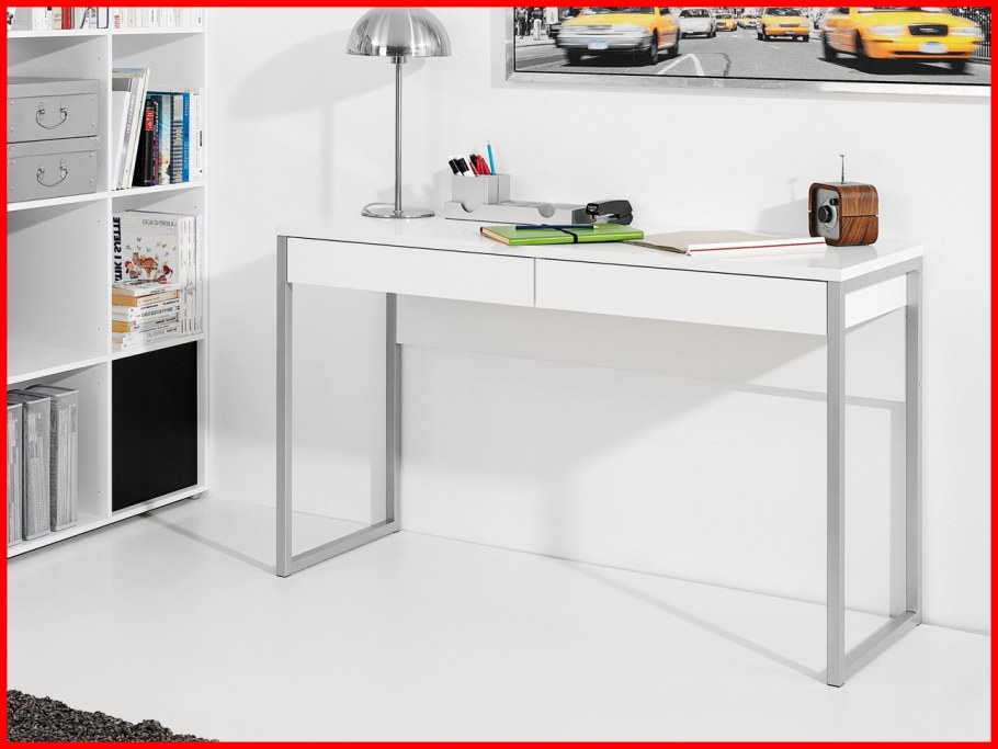 Компьютерный стол консоль