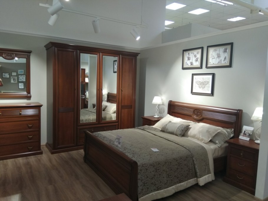 Спальня Хилтон Ангстрем