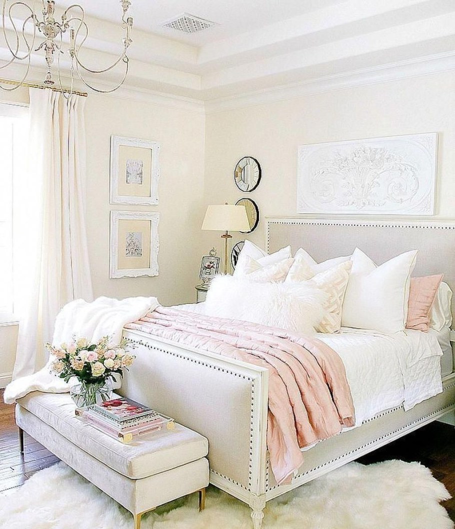 Спальня в пастельных тонах