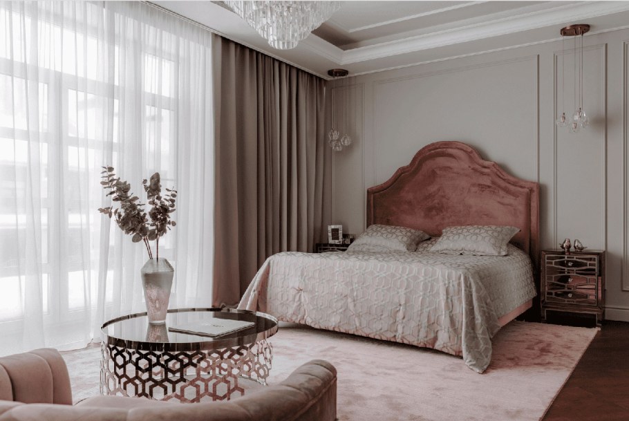Спальня в пудровых тонах