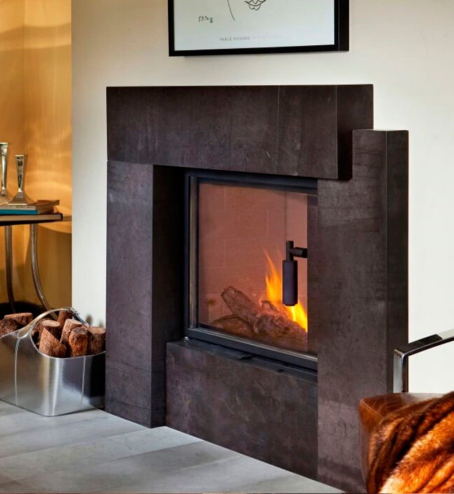 Камин мрамор современный