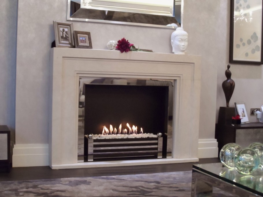 Биокамин Decoflame Westminster в интерьере