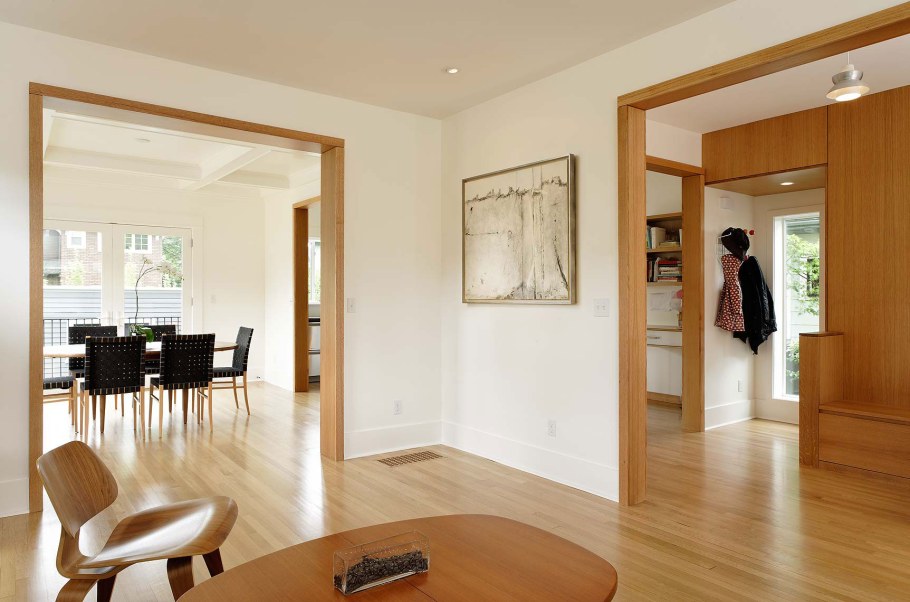 Широкий дверной проем