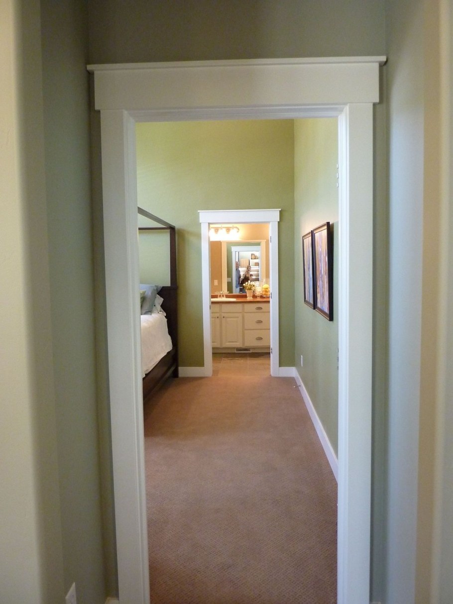 Дверной проем без двери