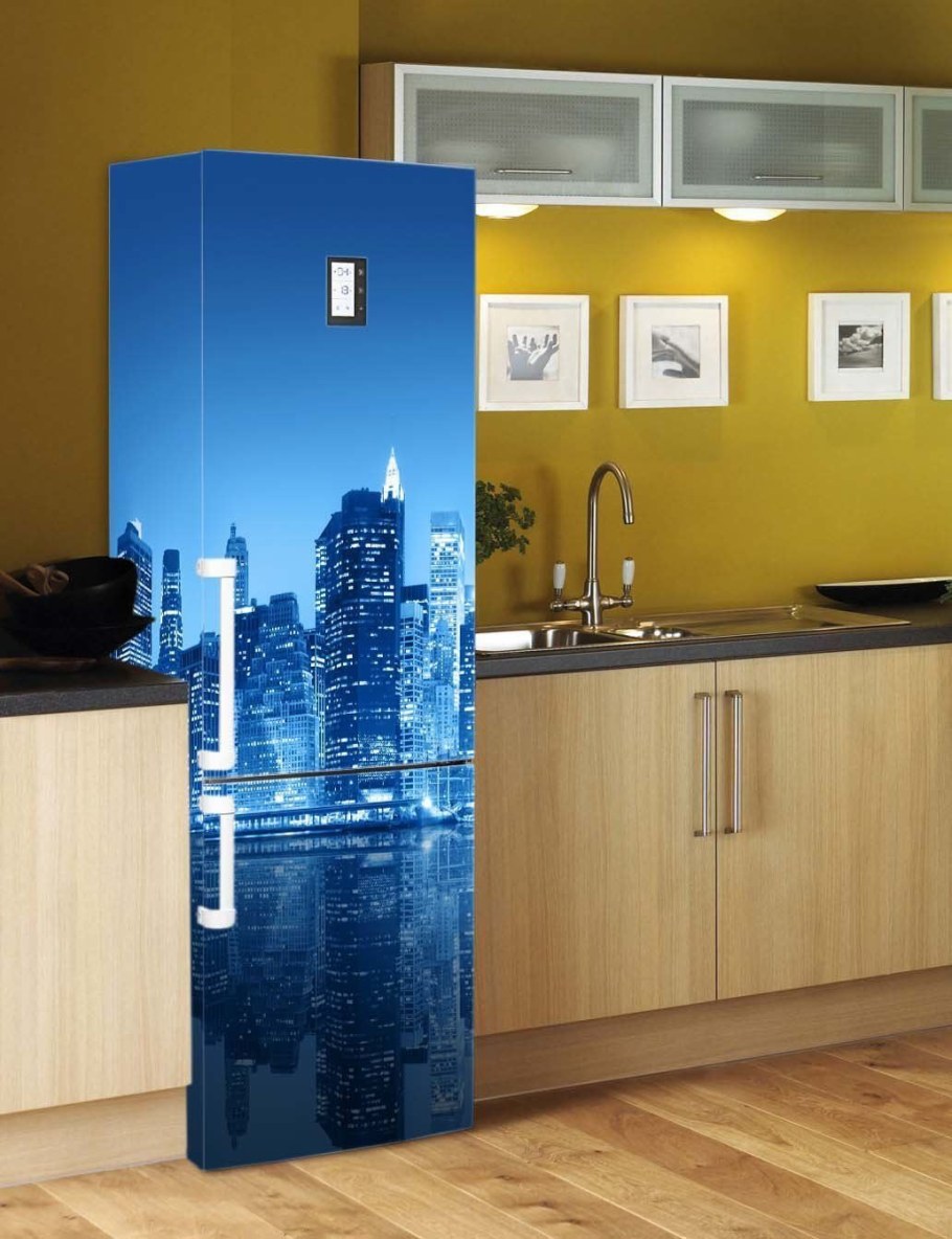 Голубой холодильник в интерьере