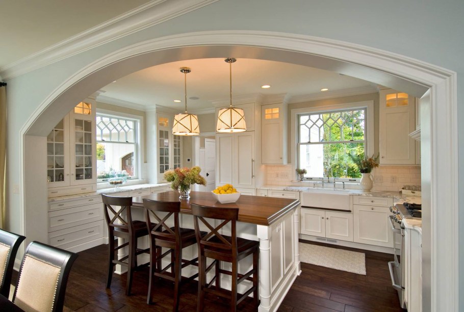 Кухня гостиная с аркой