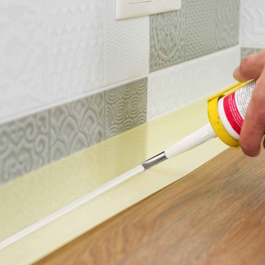 Герметик для плитки в ванной