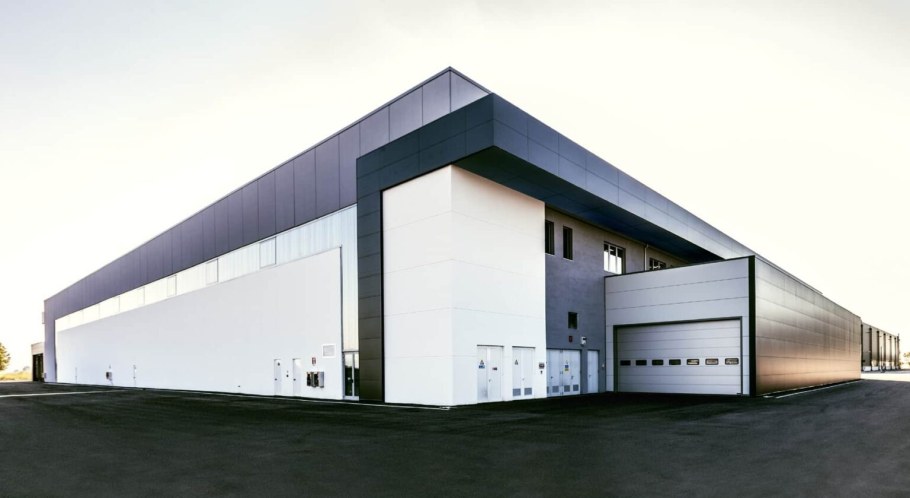 Ангар из сендвичные панели