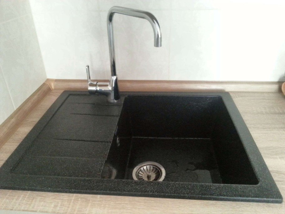 Кухонная мойка GRANFEST Quadro gf-q-650l черный