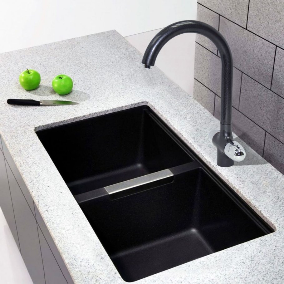 Смеситель для кухни Полигран черный