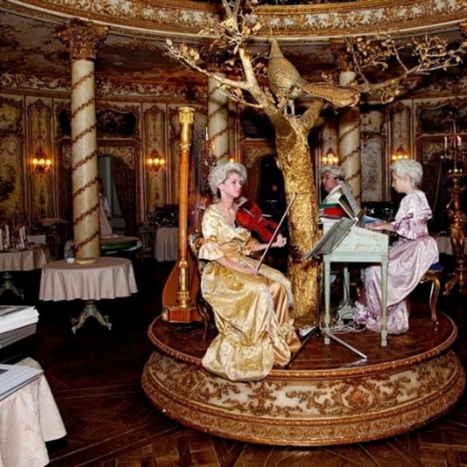 Ресторан Турандот официанты