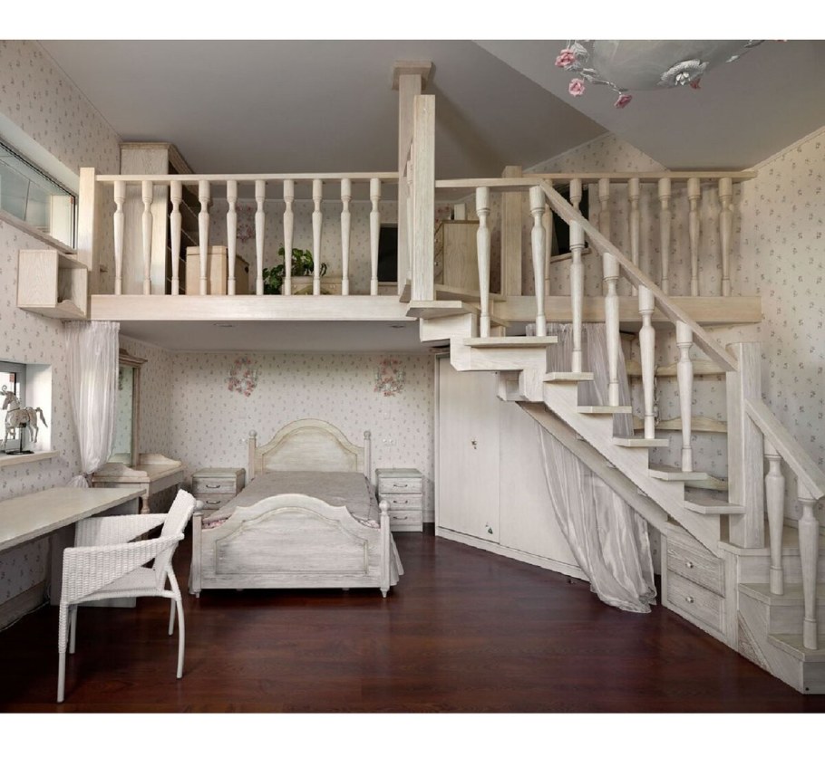 Антресольный этаж Мезонин