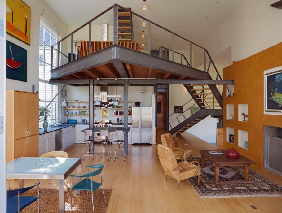 Антресольный второй ярус