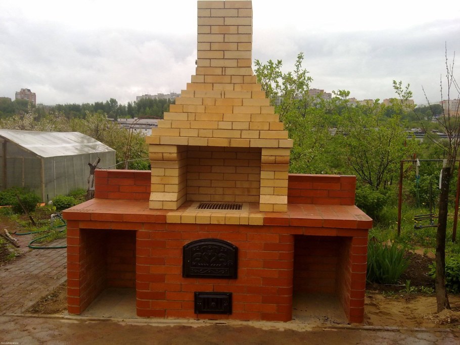 Барбекю из кирпича