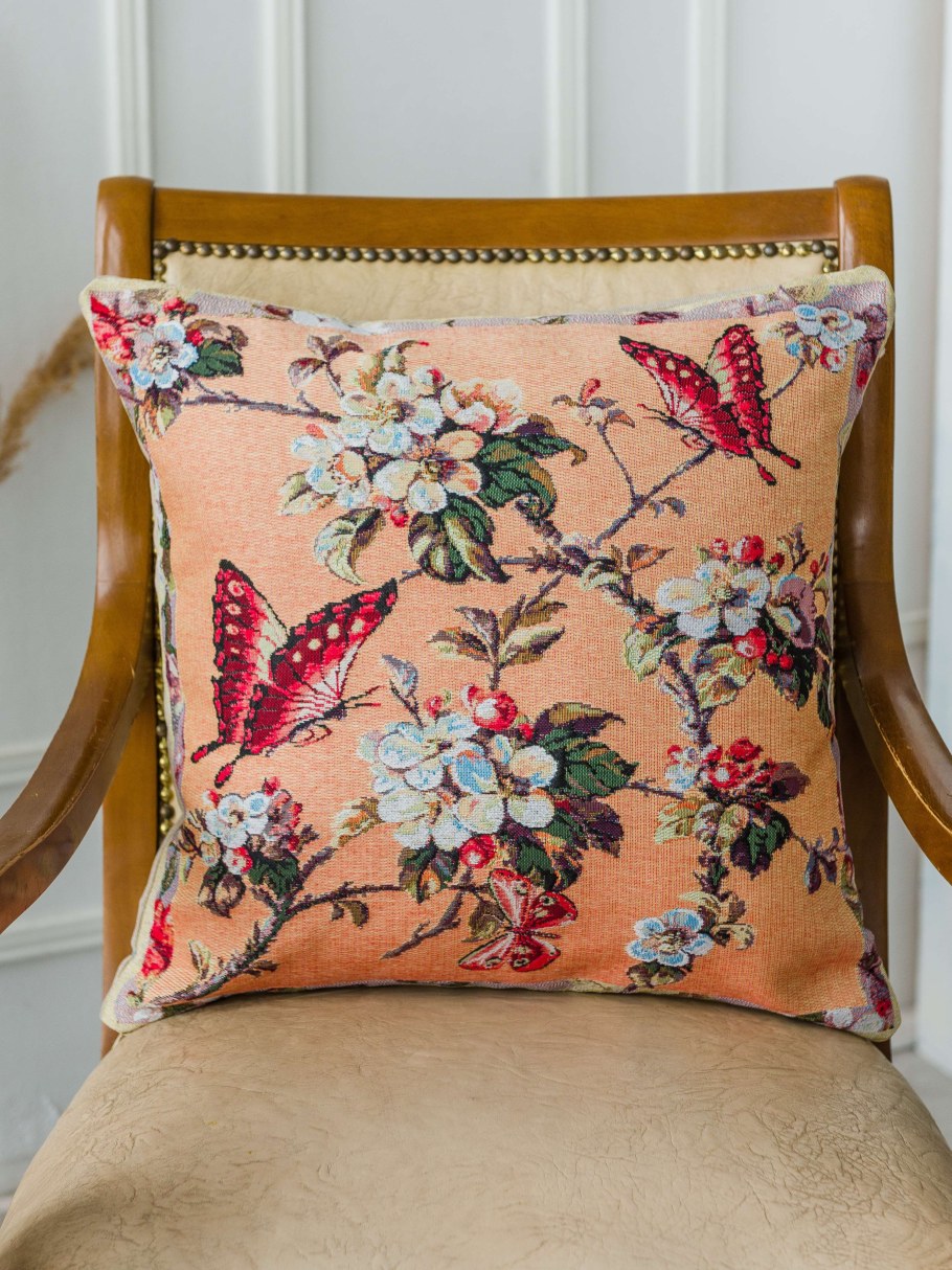 Гобеленовые подушки