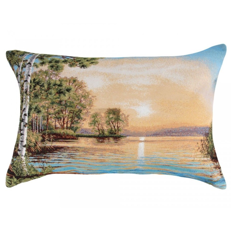 Подушки из гобелена в интерьере