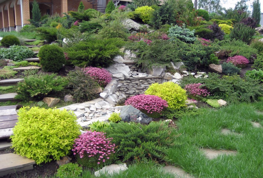 Террасированный альпинарий