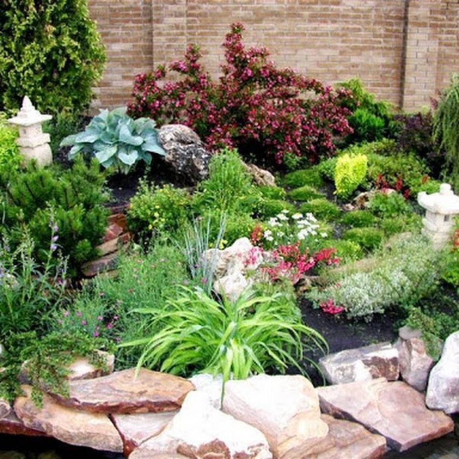 Альпинарий с хвойниками