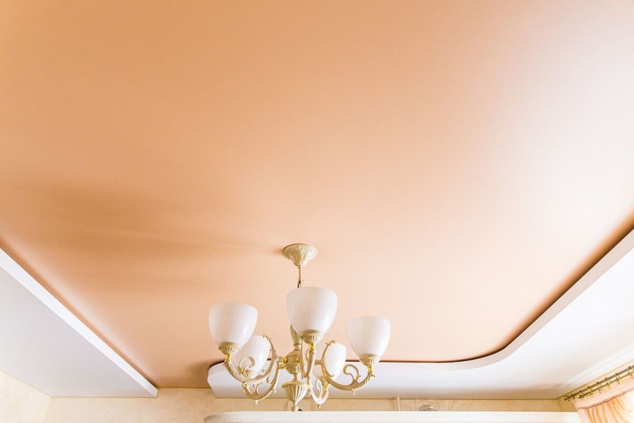 Сатиновый натяжной потолок