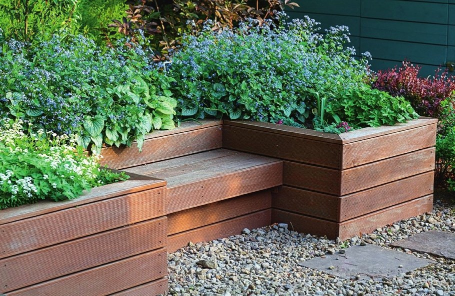 Клумбы высокие деревянные