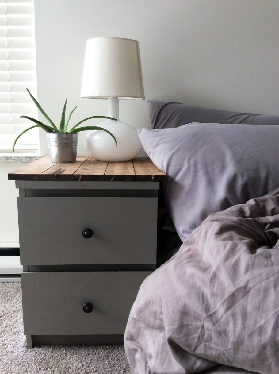 Тумба прикроватная МАЛЬМ ikea