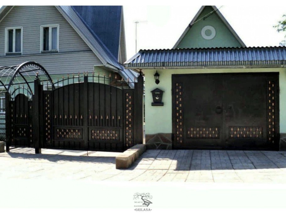 Забор, калитка и гараж