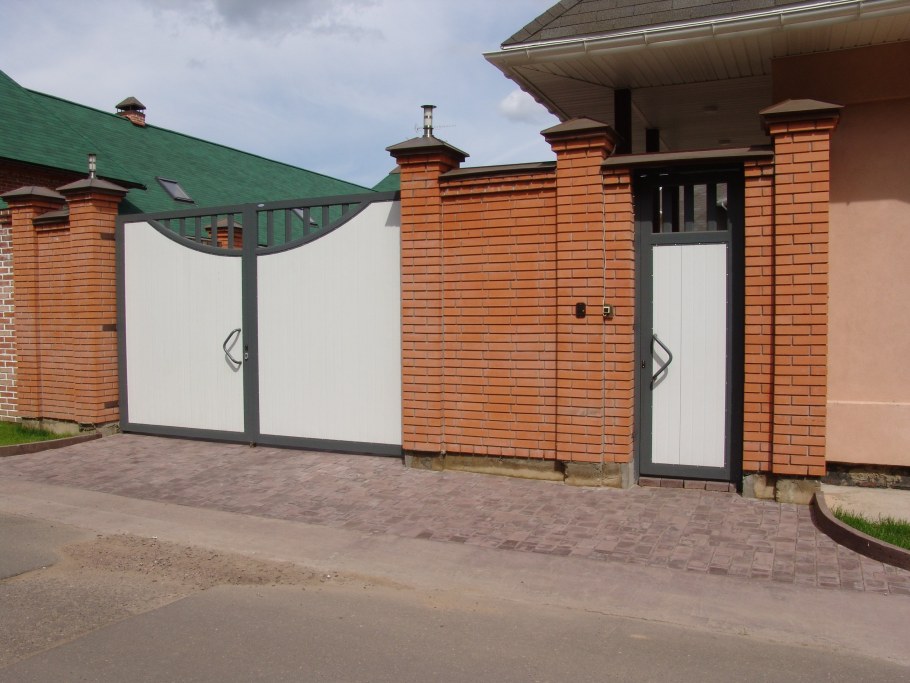 Ворота уличные распашные