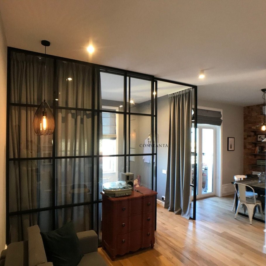 Стеклянная перегородка лофт