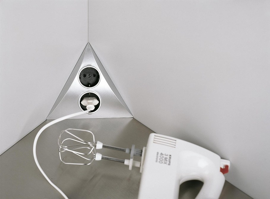 Угловая розетка Elektra 05256455