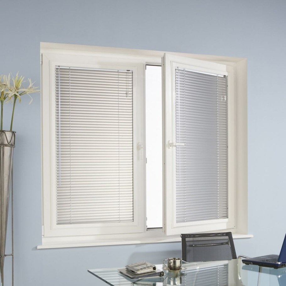 Жалюзи пластиковые горизонтальные