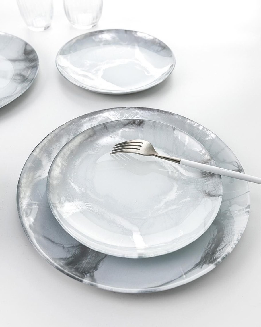 Стильные тарелки