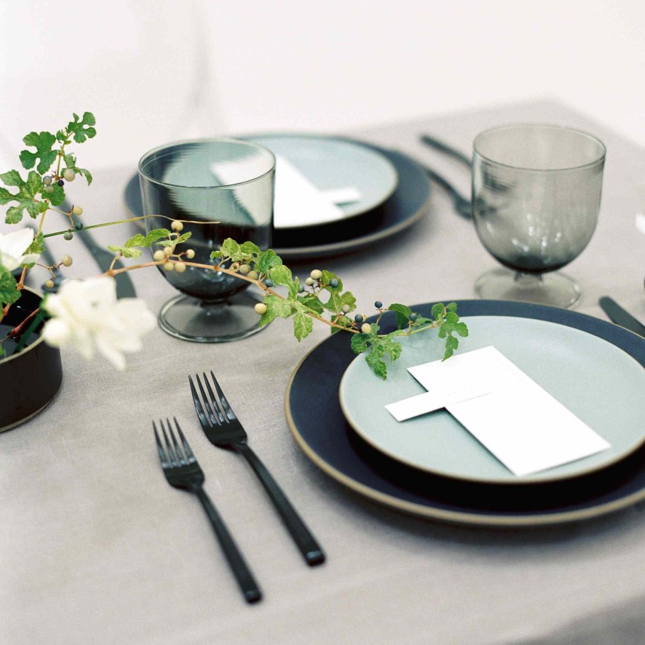 Стильная посуда для сервировки стола