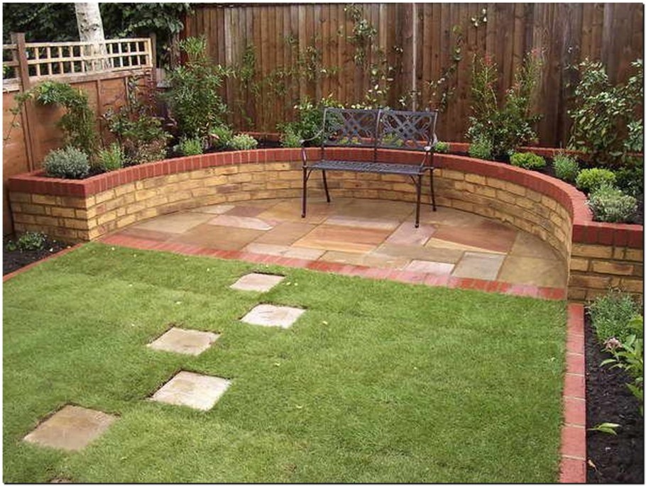 Ограждение для клумбы из кирпича