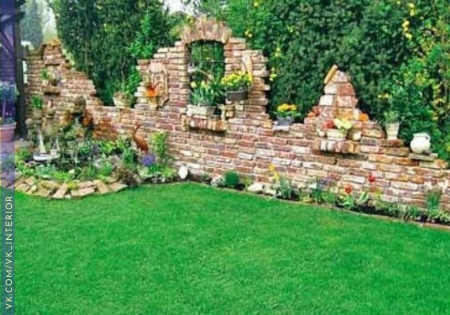Декоративные стенки в саду