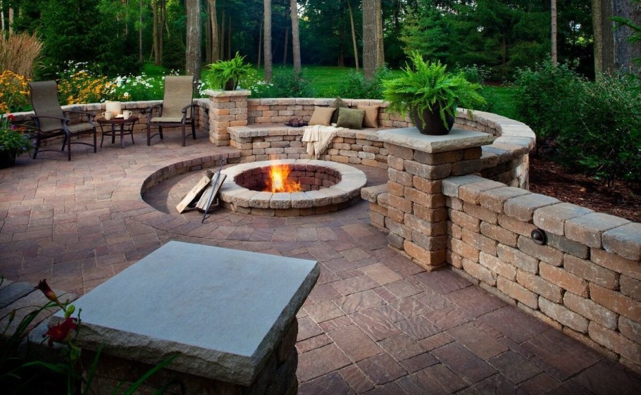 Костровище и патио