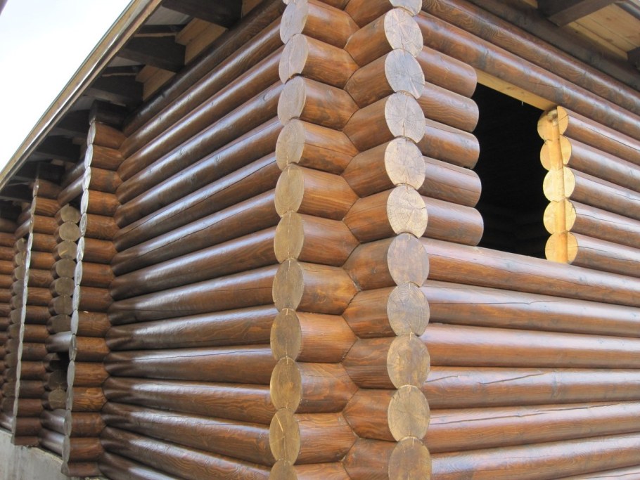 Покраска сруба снаружи Тиккурила