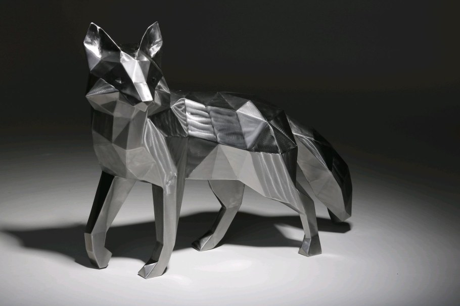 Полигональные скульптуры из металла